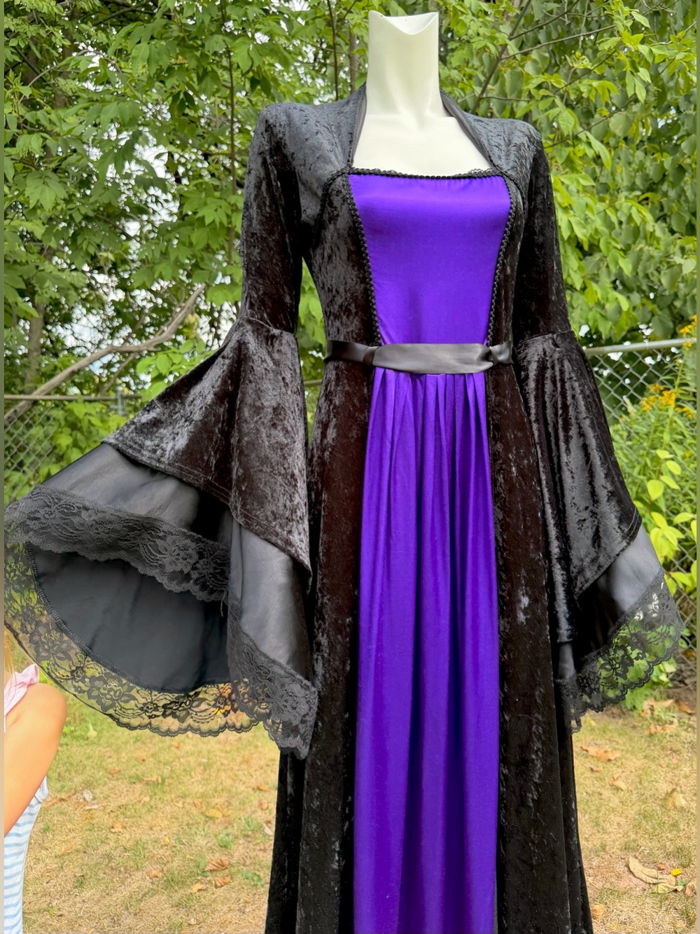 Vintage LIP SERVICE DRESS Velvet 90s Lace Gothic Renaissance Witch Flared Slv